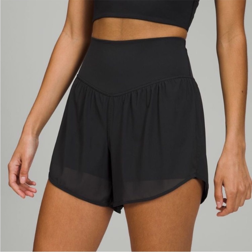 Lululemon Nulu and Mesh High-Rise Yoga Short 3.5" - Black / Sz 6